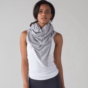 Lululemon gray stripe vinyasa scarf